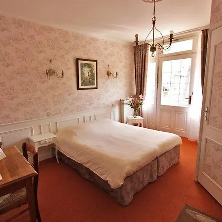 Hotel De La Ouistreham
